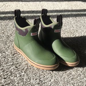 Xtratuf Women’s Ankle Boots